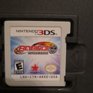 Nintendo 3DS Beyblade Evolution Game - White and Black